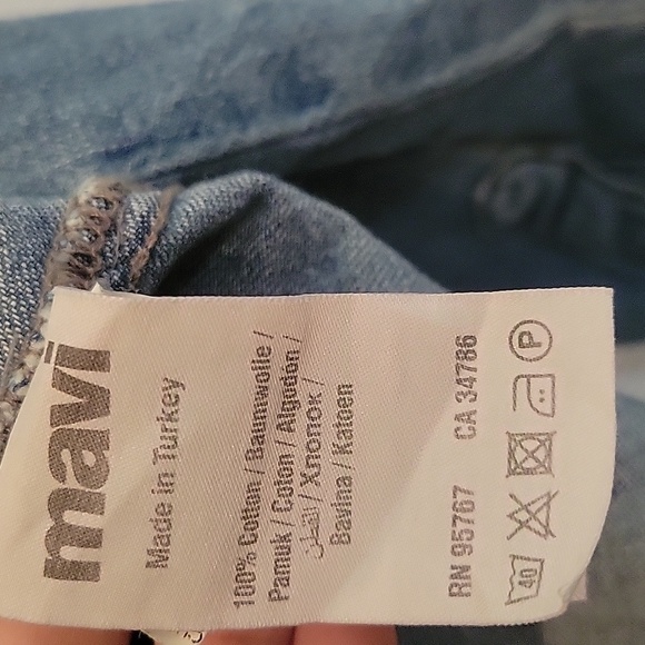 Mavis Jeans Co Distressed Embroidered Jean look Snap button shirt size S… - Picture 5 of 10